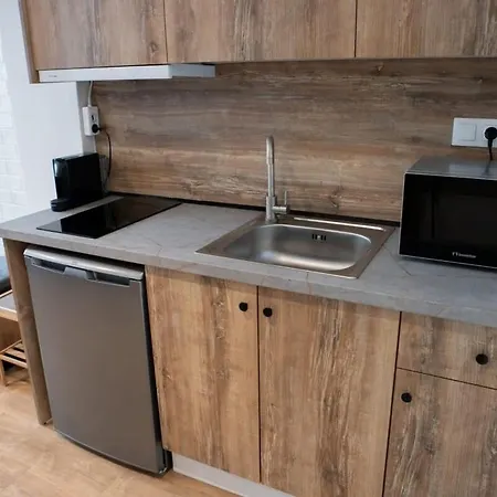 Lejlighed Cozy Modern Studio In